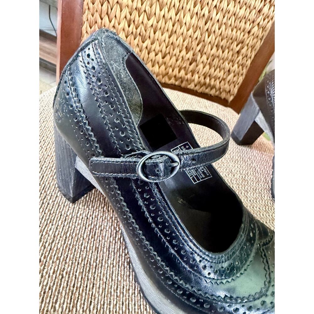 Vintage Dr. Martens Orla Mary Jane Heels Black Leather 90s Grunge EU 37 US 6 - Picture 4 of 7